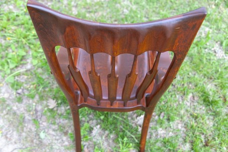 Стул в стиле Сэма Малуфа с подлокотниками