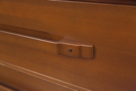 Комод в стиле Greene &amp; Greene с двумя ящиками и дверцами