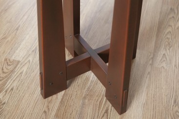 Подставка под цветы в стиле Greene &amp; Greene