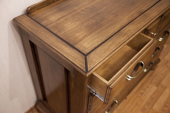 Ящик с автодоводчиком