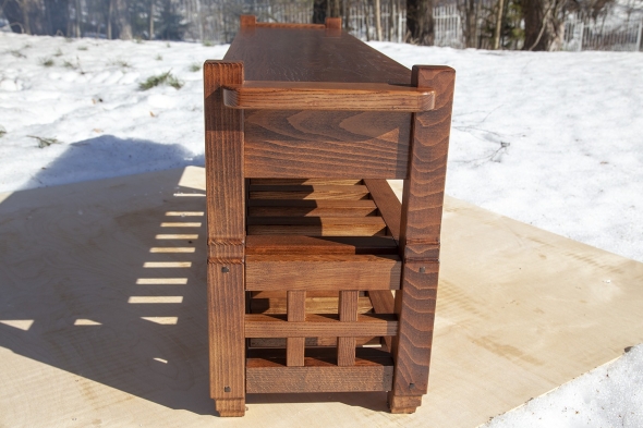 Бок обувницы в стиле Art & Craft