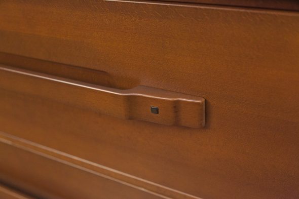 Дизайн ручки ящика комода в стиле Greene & Greene